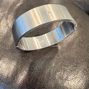 Stainless steel Btiff cuff with diamond